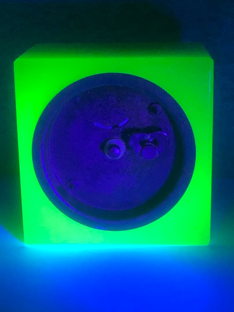 精工舎　ウランガラス置き時計　アンティーク　レトロ　骨董品　置き時計