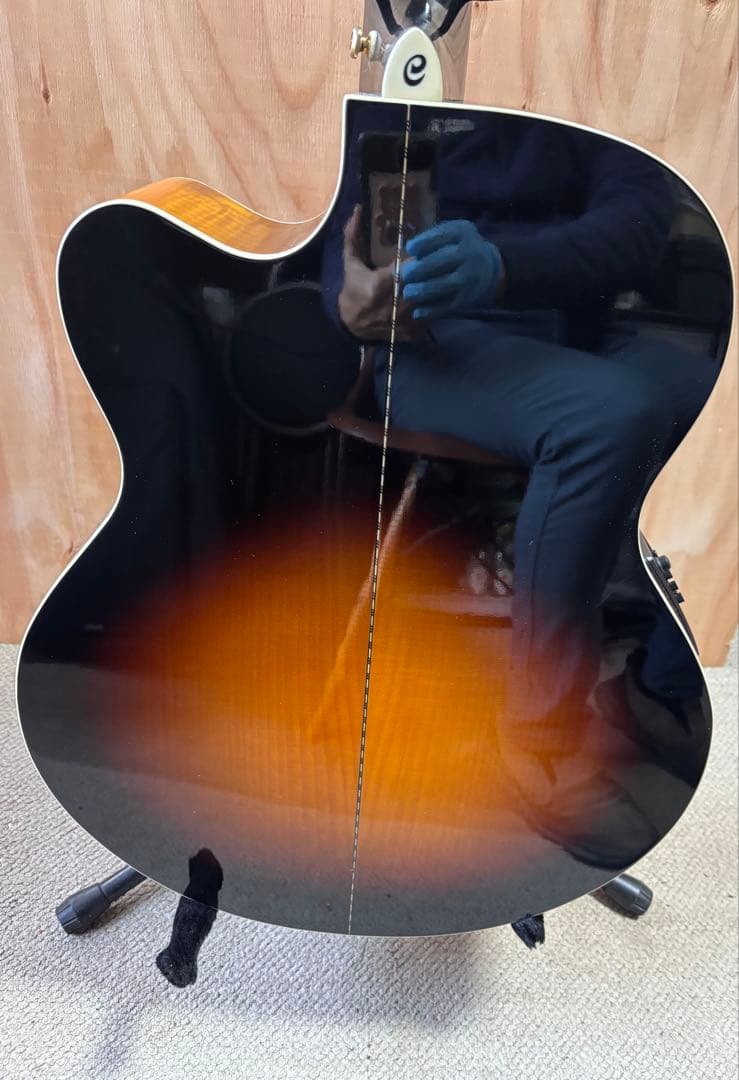 トップ単板Cort CJ3Vフレイムメイプルサイド、バック 音量大きめ 美品