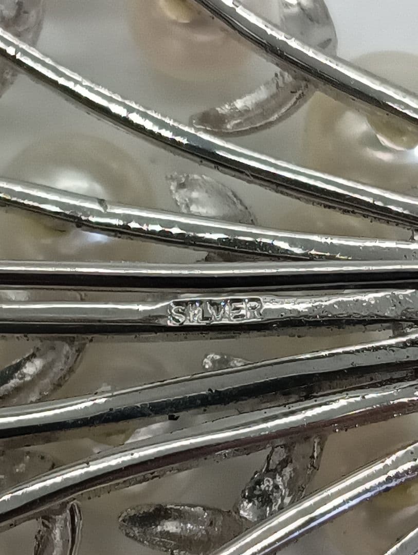 1-1893【美品】アコヤ ベビーパール SILVER ブローチ レディース