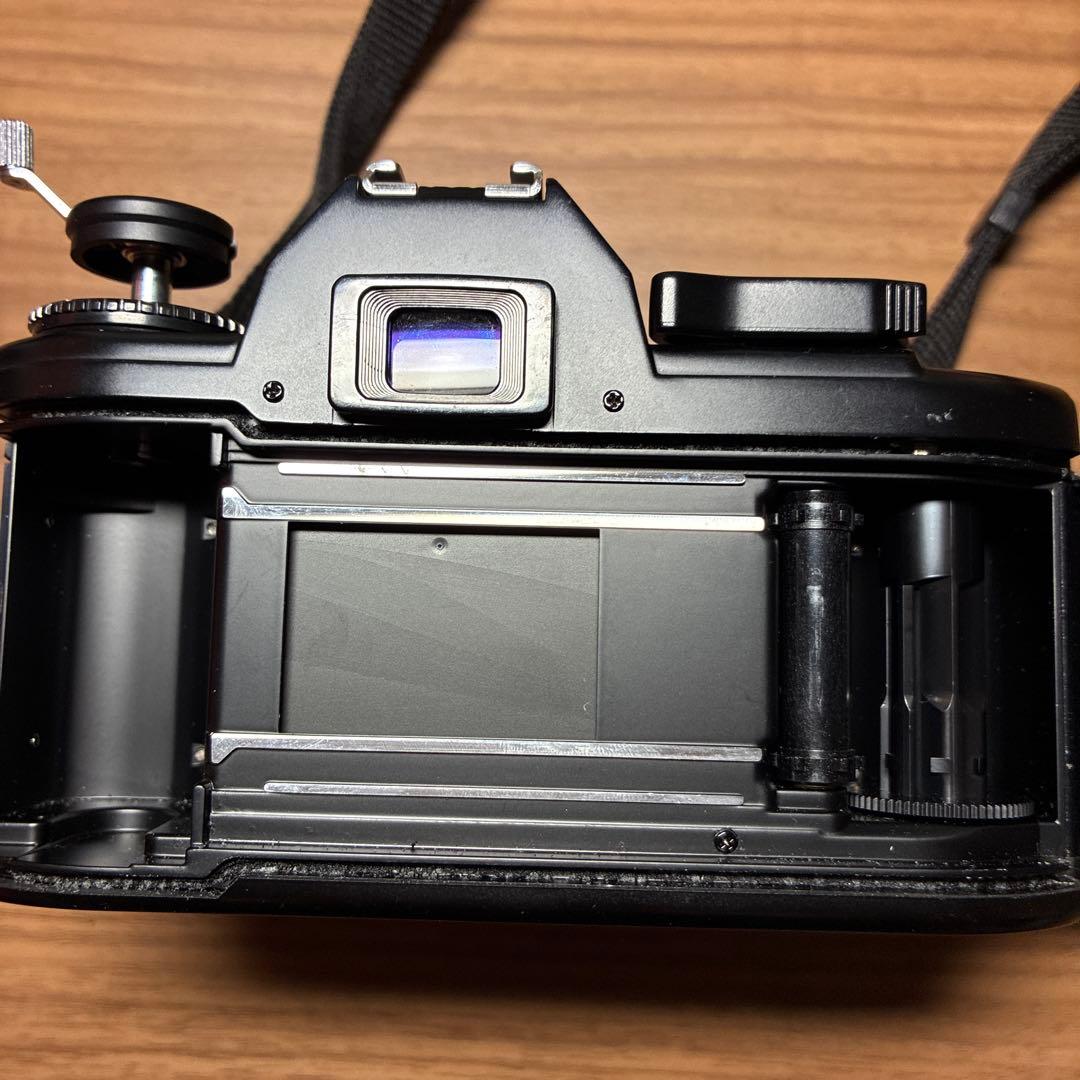 Nikon EM 一眼レフ　フィルムカメラ
