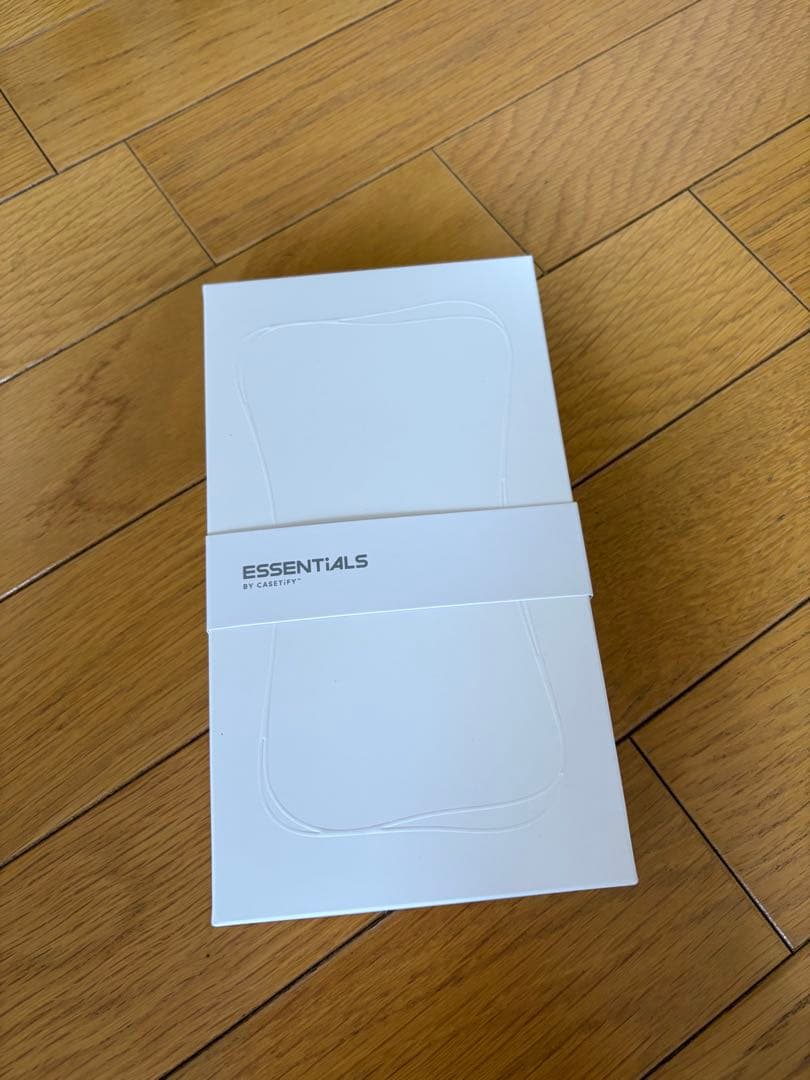 CASETiFY iPhone17用ウェーブシリコンケース　ホワイト