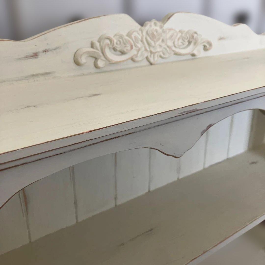 フレンチシャビー風 飾り棚 オープンラック 薔薇