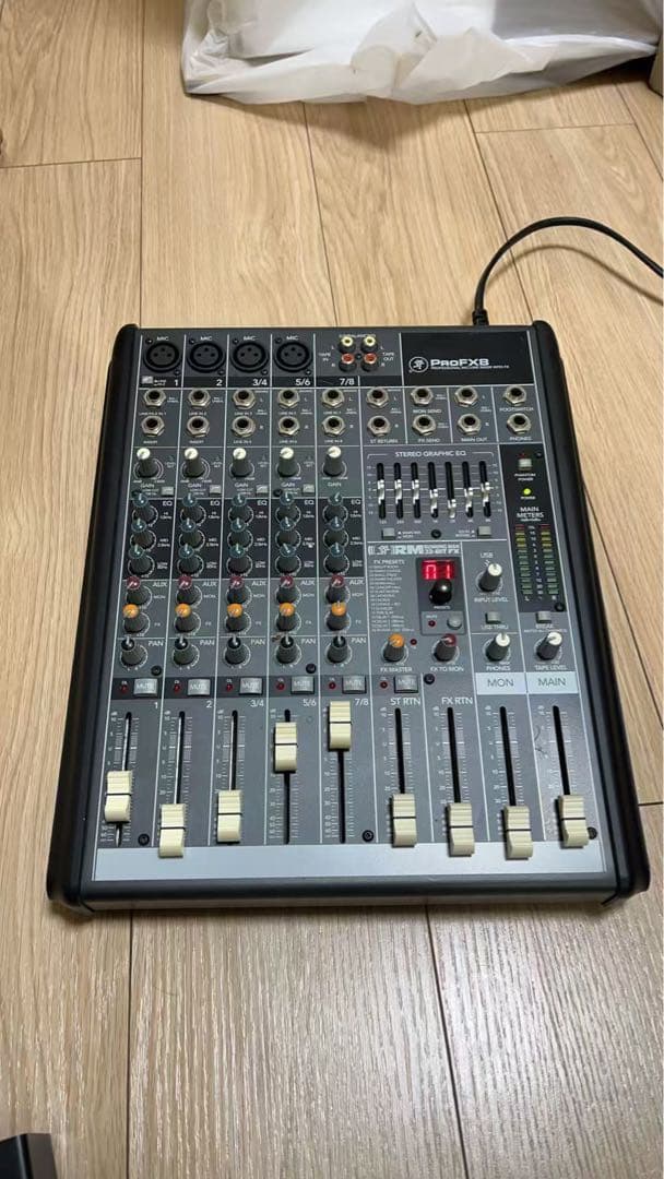 Mackie ProFX8 アナログミキサー