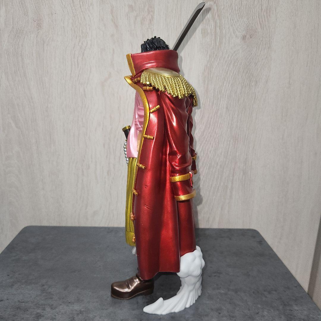 バンプレくじ　C賞　ロジャーフィギュア