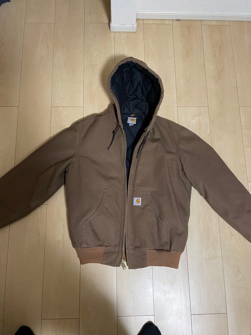 Carhartt WIPフード付きブラウンジャケット　ＳサイズUSA規格