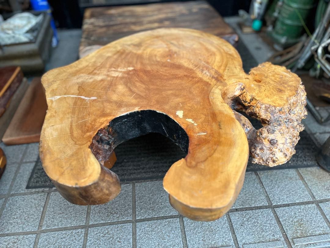切り株座卓、木株座卓、ゴブのテーブル、鑑賞台、飾り台、タイヤ付き座卓