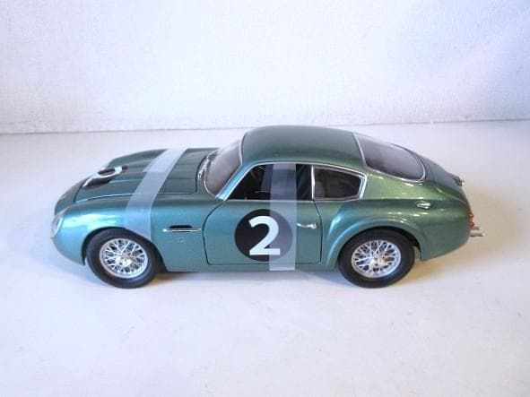 ロードシグニチャー (1/18) アストンマーチン DB4GT ザガート