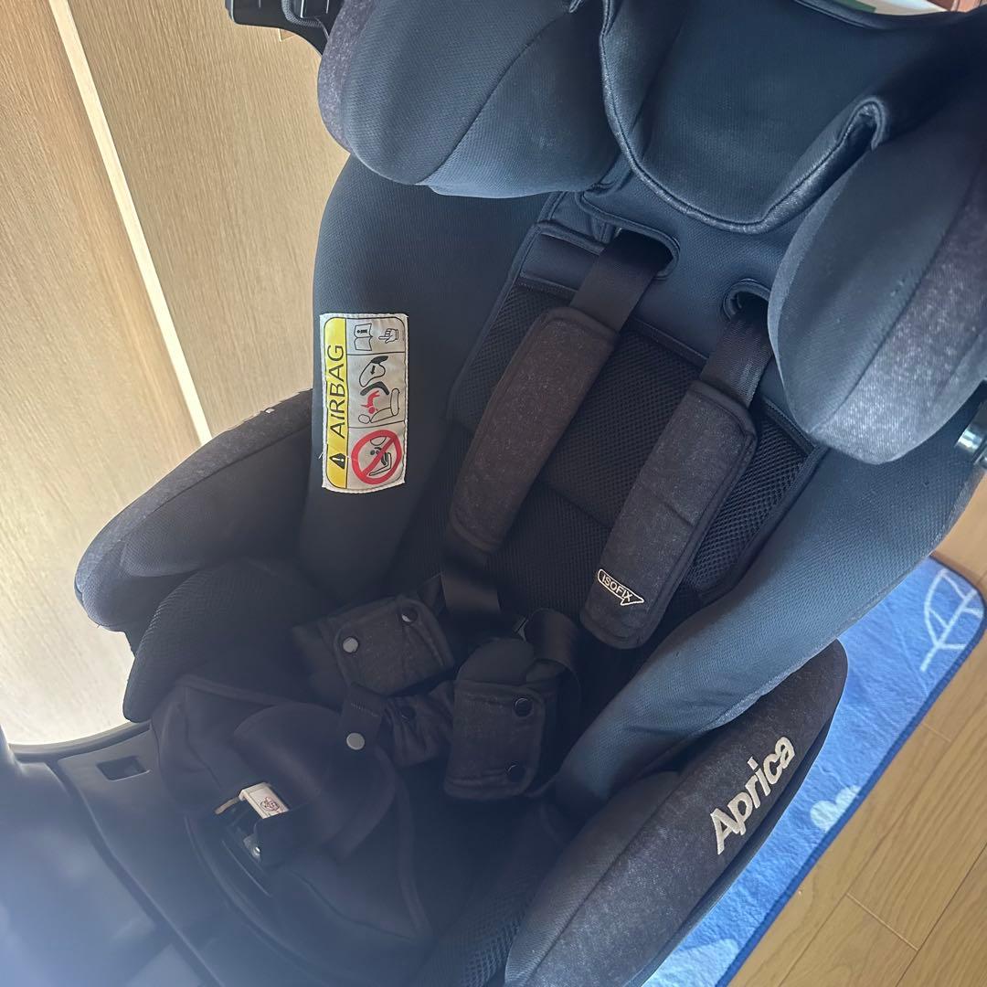 アップリカフラディアグロウ ISOFIX 回転 ピュアブラック93505