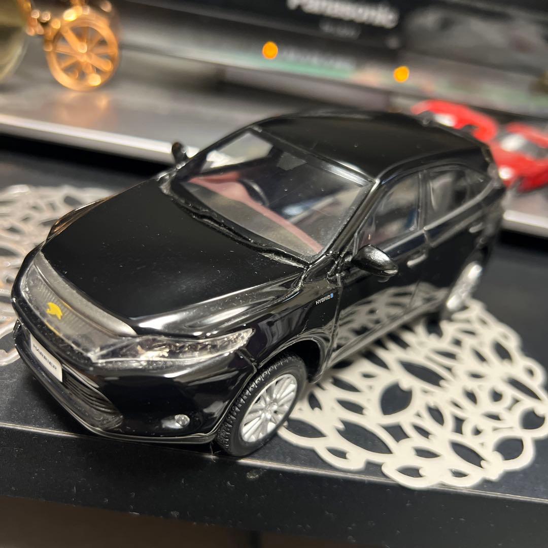 トヨタ　ハリアー　Harrier 30分の1スケール　送料込み