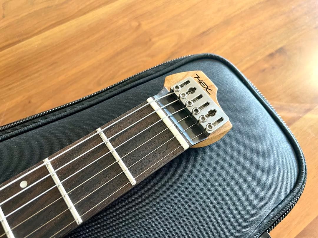 HEX Guitars N400アイボリー