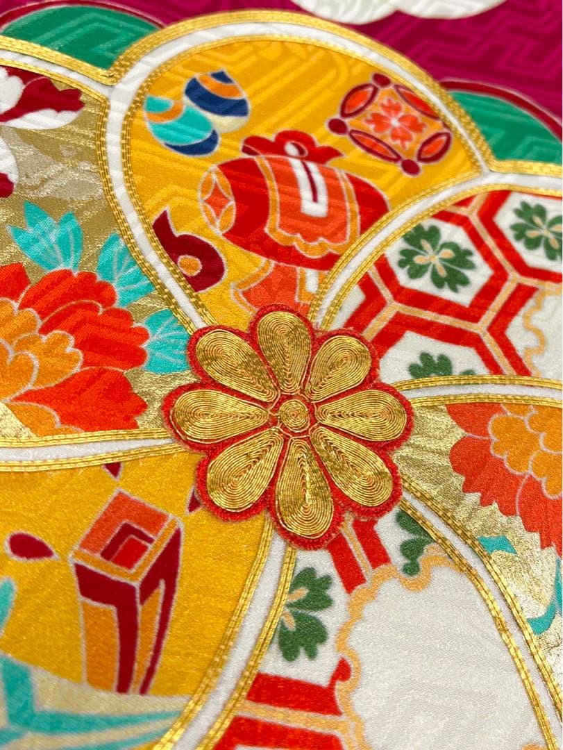 振袖 金駒 金彩 紋意匠 和モダン 宝尽くし 正絹 S150