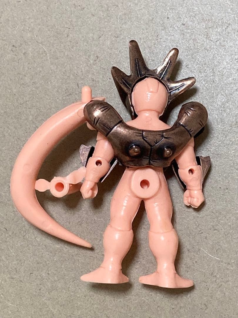 ドラゴンボール　クウラ第4形態　フルメタルジャケット　消しゴム　肌色　ドラ消し