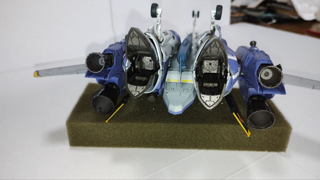 プラモデル完成機　1/72　VF-25F/S　SUPER MESSIAH