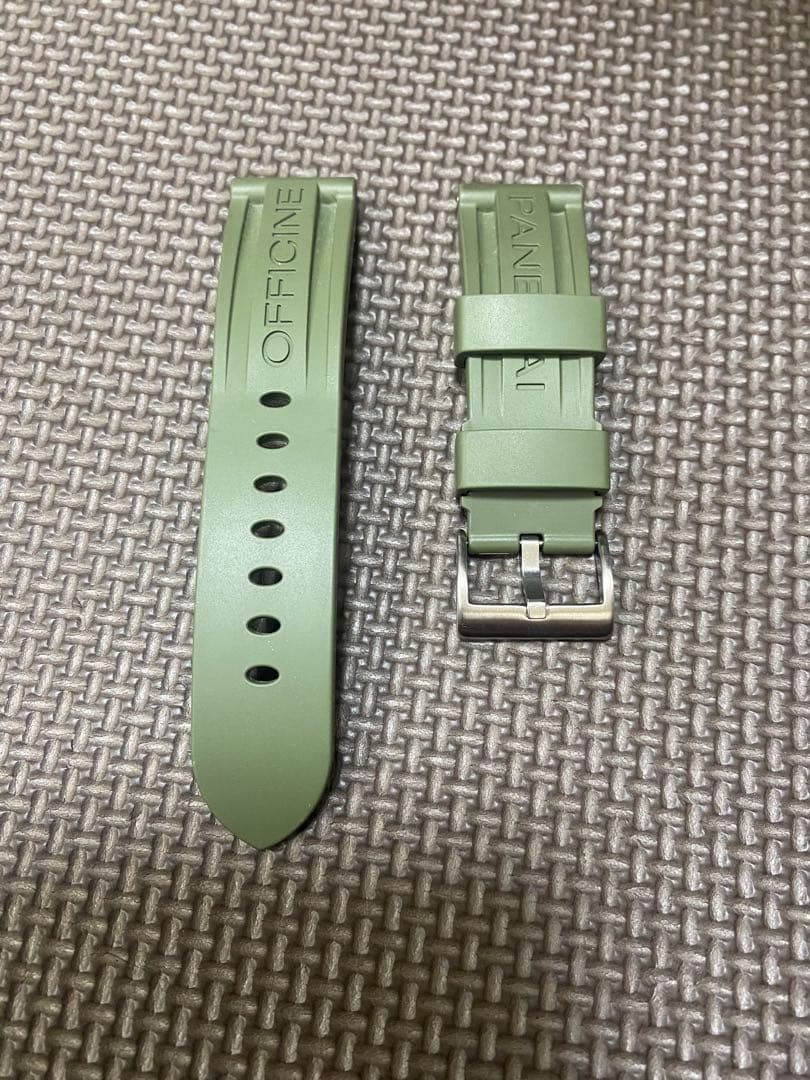 PANERAI パネライ 純正ラバーベルト 22-24mm カーキグリーン
