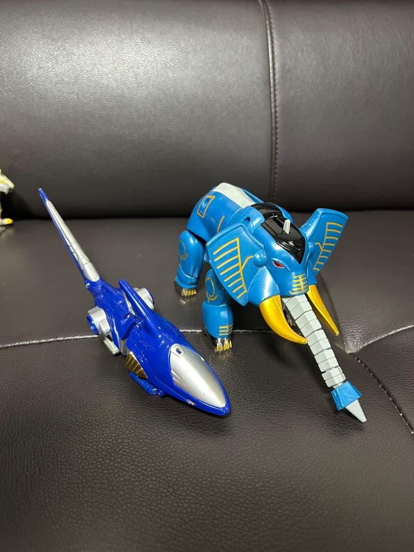 百獣戦隊ガオレンジャー　ロボット　『ガオキング』➕　『ガオエレファント』