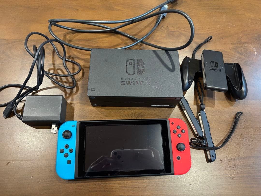 Switch 本体＋周辺部品