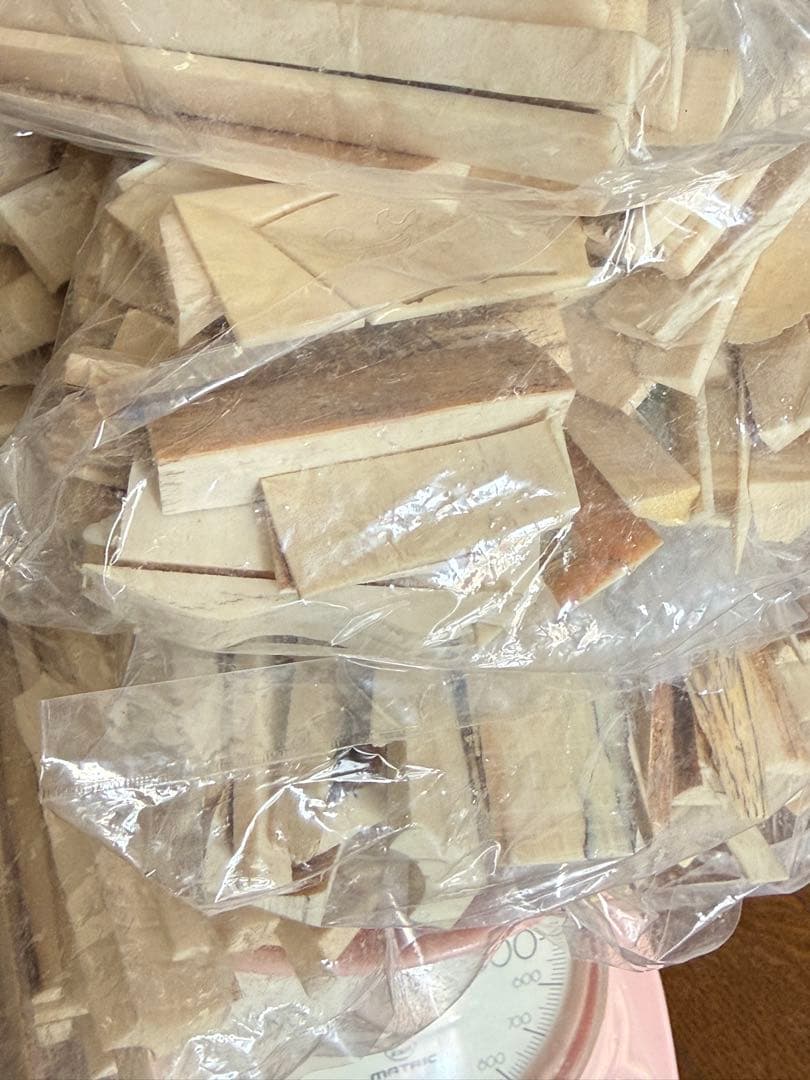 天然素材 白材 マンモス 重量2.0kg 加工用素材用 中古品 。