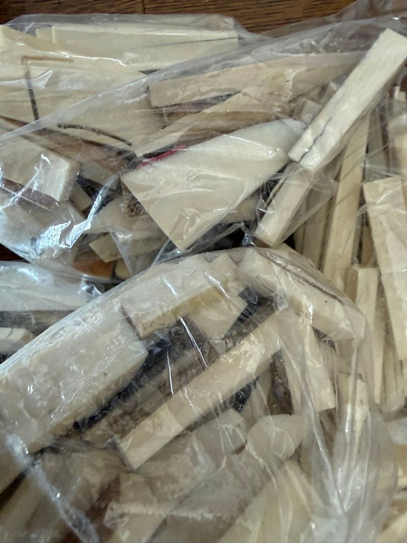 天然素材 白材 マンモス 重量2.0kg 加工用素材用 中古品 。