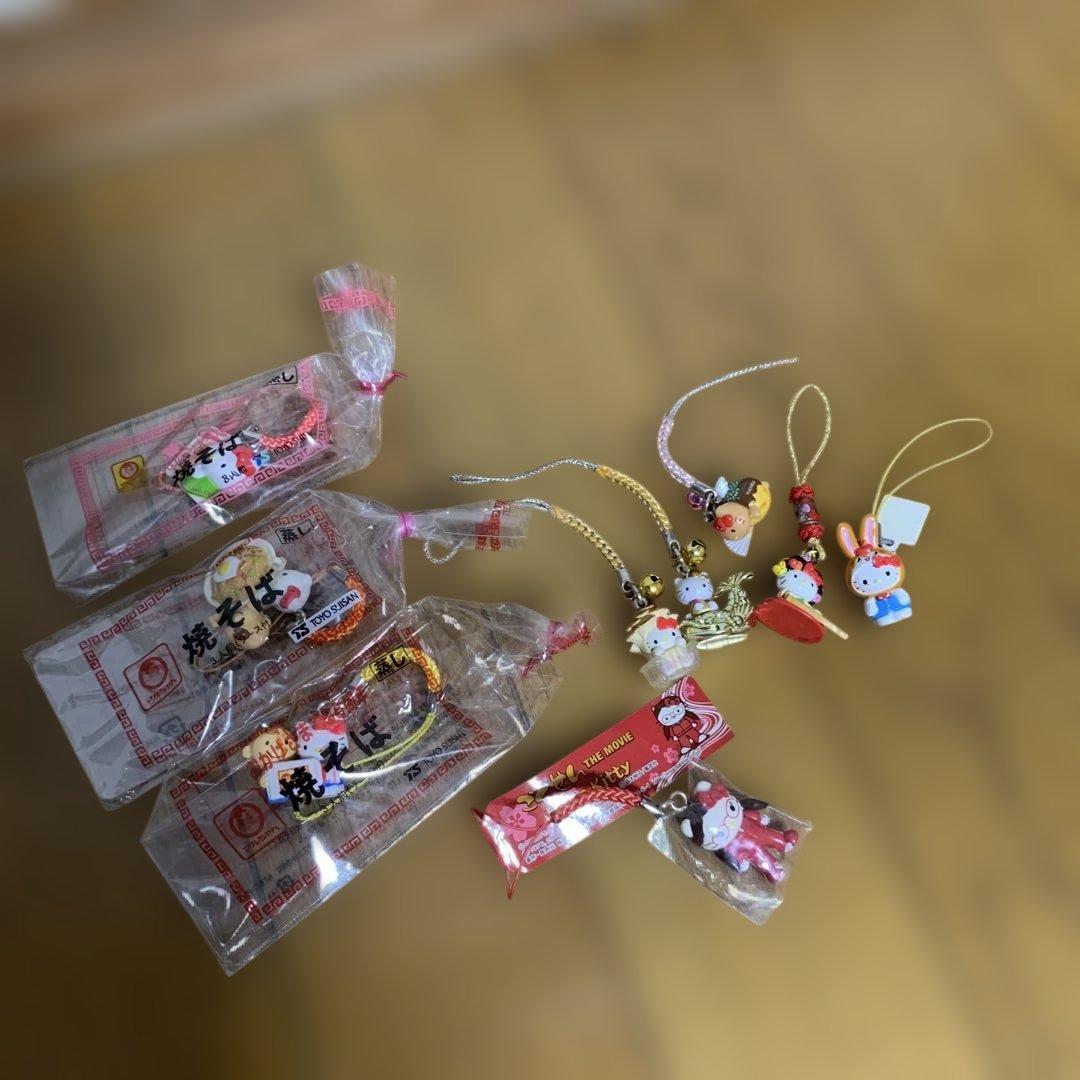 ハローキティ　ご当地ストラップ　根付けまとめ売り
