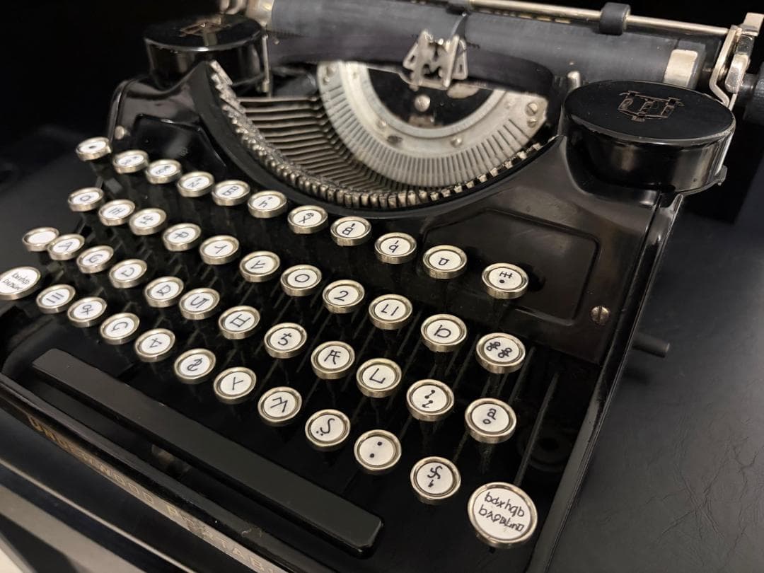 ヴァイオレット・エヴァーガーデン　タイプライター　UNDERWOOD