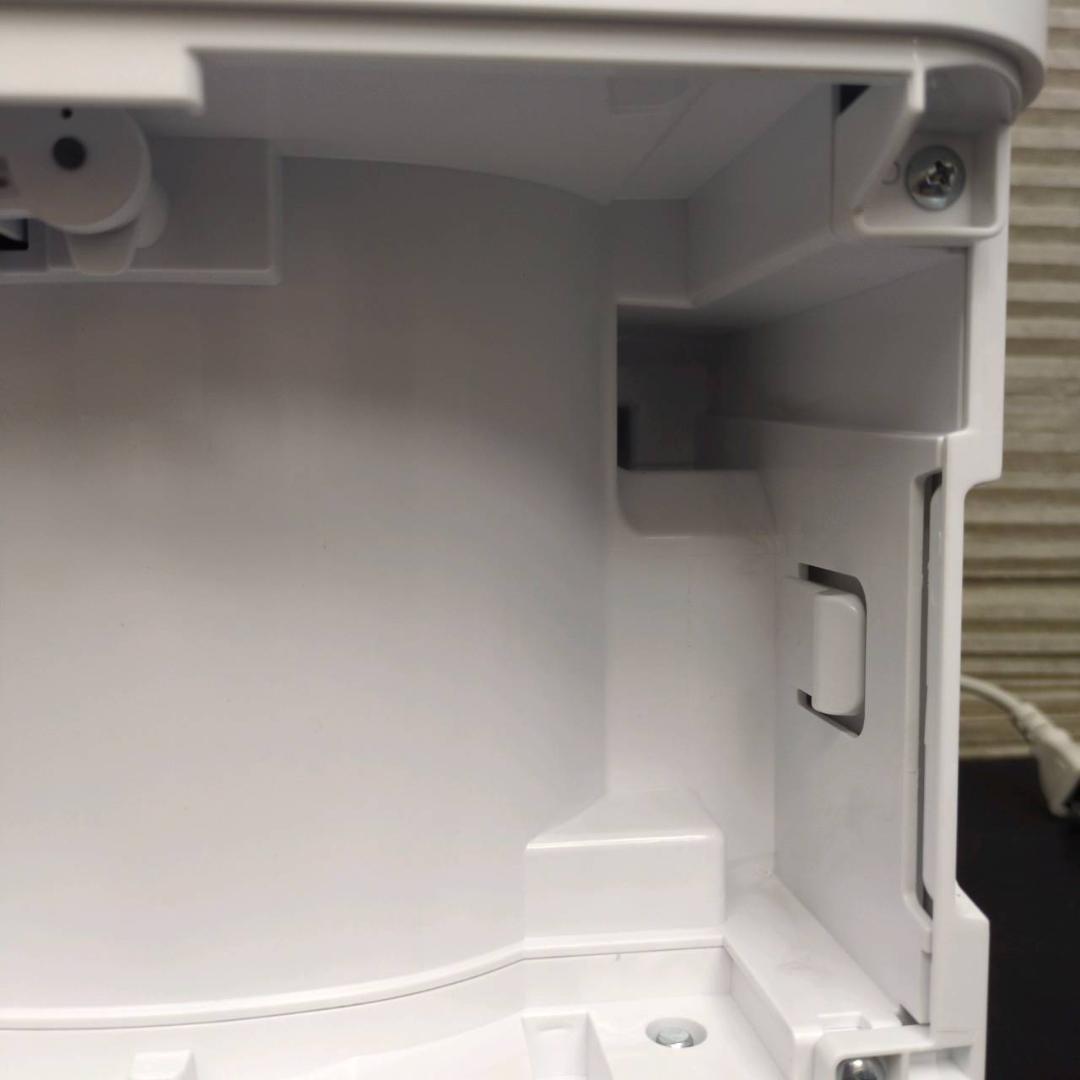 ☆美品 アイリスオーヤマ　コンパクトクーラー　ICP-0301G