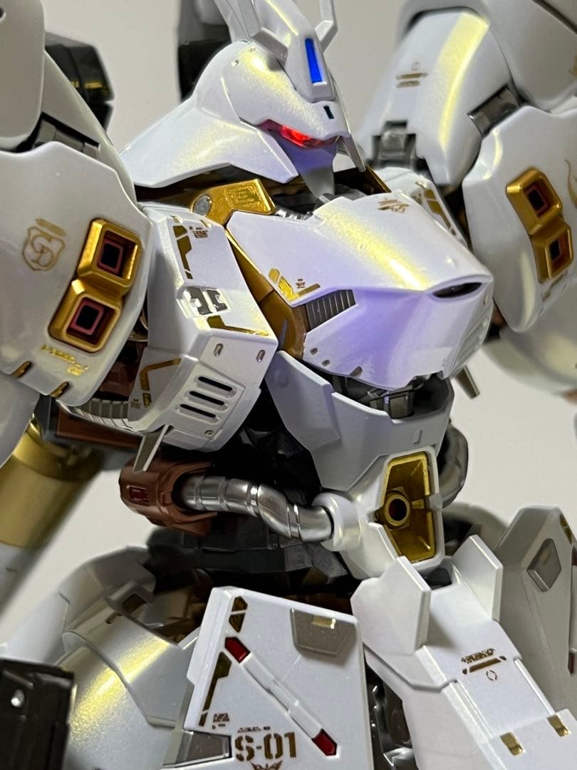 ガンプラ RG 1/144 サザビー 塗装完成品