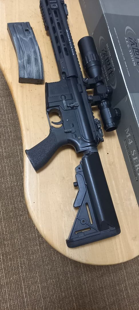 東京マルイ 次世代電動ガン スコープ付き