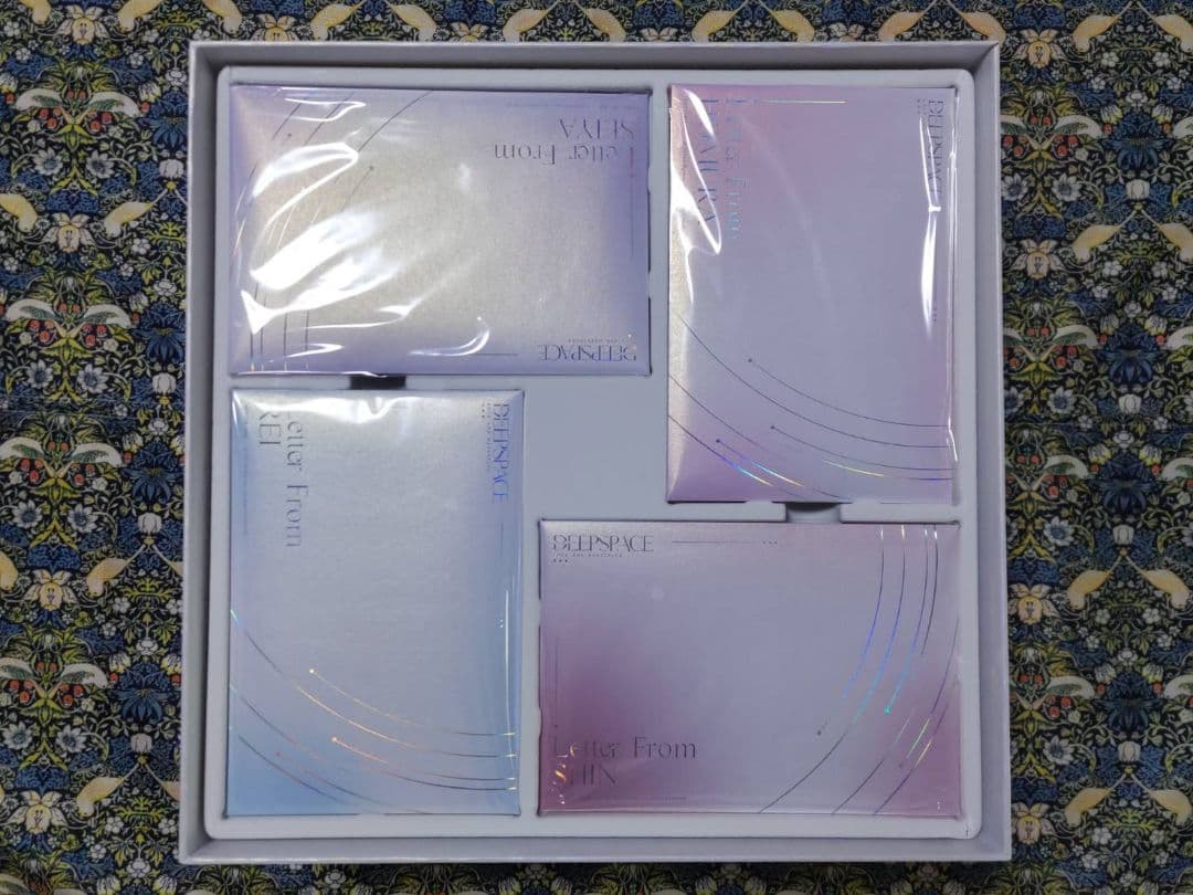 激レア品【恋と深空】2024年度 ＶＩＰ限定ギフトボックス 日本語版フルセット