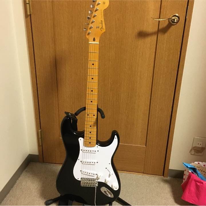 fenderエレキギター  ORIGINALContounBody