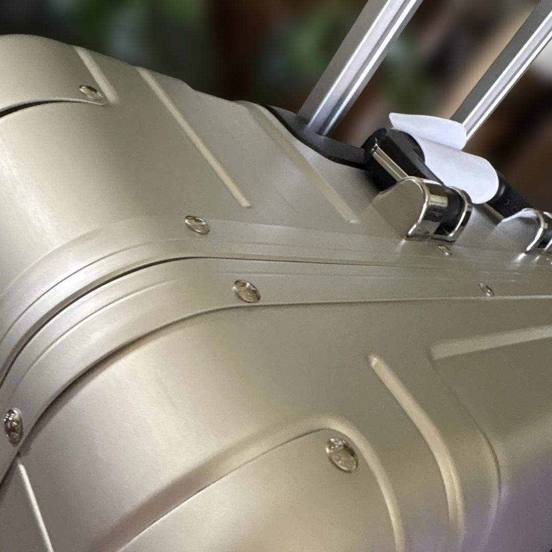 専用品【新品未使用】無骨なゼロハリバートンアルミ製スーツケースZRG28-SI