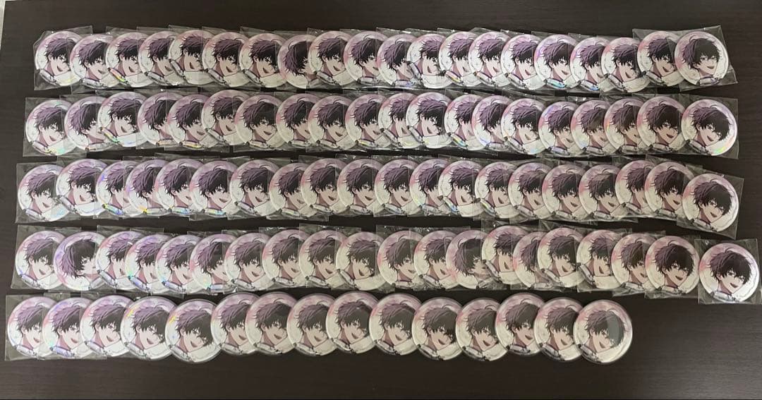 ピンズ・ピンバッジ・缶バッジ M