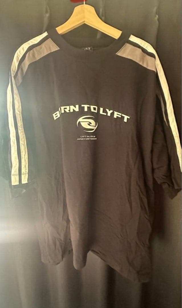 りょたくん　LYFT BORN TO LYFT Tシャツ XL 白黒セット