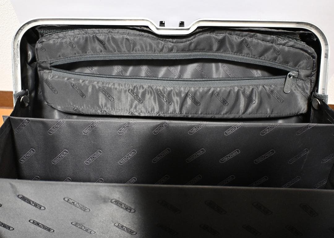 【値下げ】リモワ RIMOWA LIMBO 24L 880.40.21.2