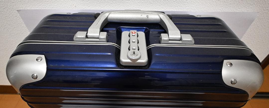 【値下げ】リモワ RIMOWA LIMBO 24L 880.40.21.2