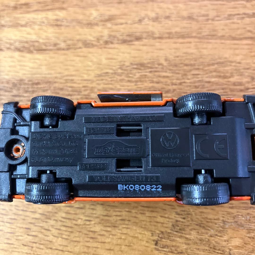 フォルクスワーゲン ヴァナゴン トレーラーのミニカーセット