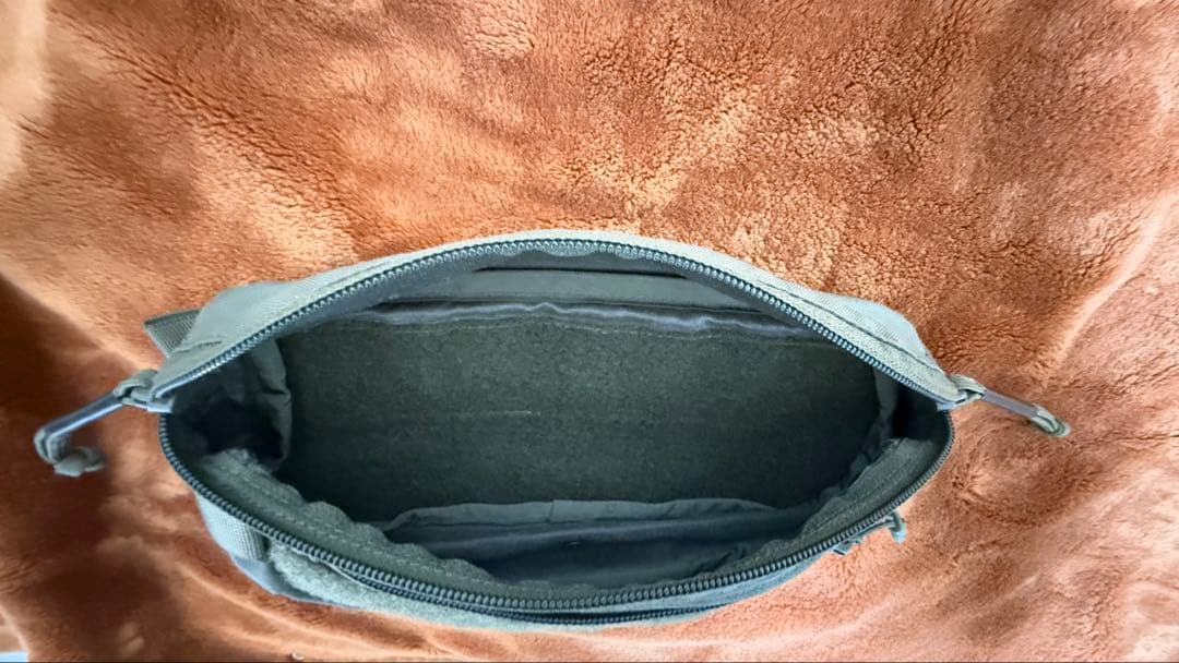 AGILITE SIX PACK HANGER POUCH レンジャーグリーン