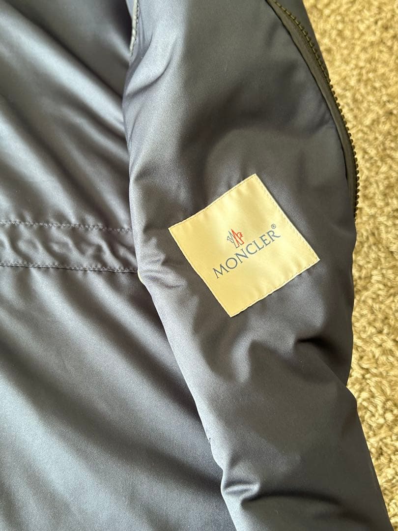 モンクレール GRANDUC ダウンジャケット