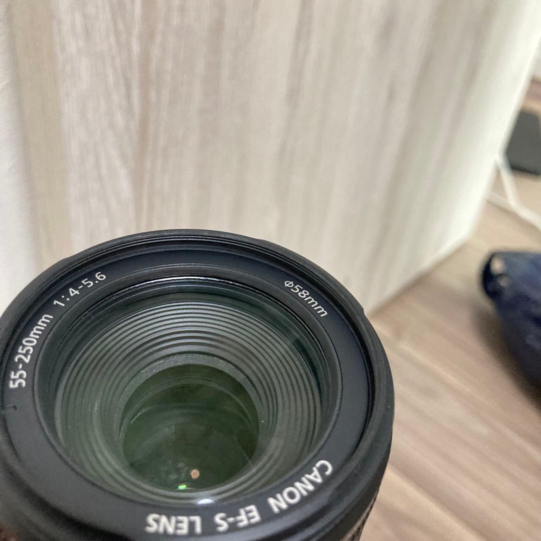 キャノン EF-S 55-250mm f4-5.6 is ズームレンズ
