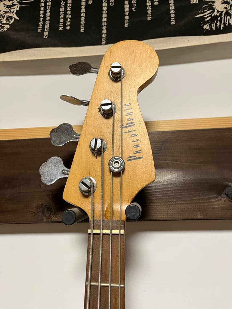 フォトジェニック4弦エレキベース