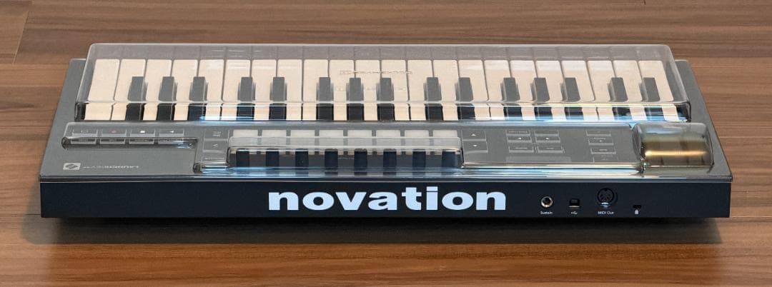 novation Launchkey 37 MK3 【Decksaver付！】