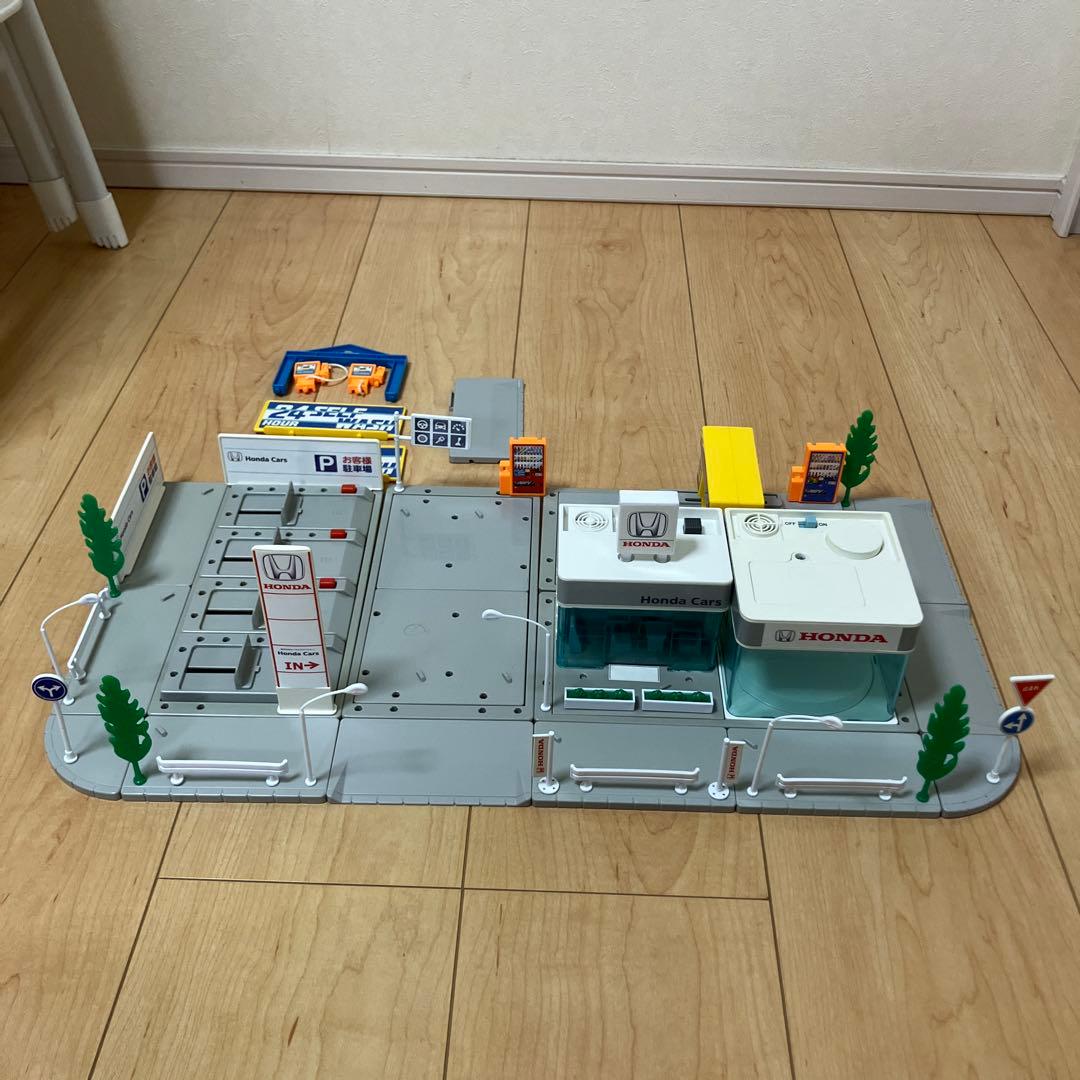 トミカタウン　ホンダカーズ　洗車場