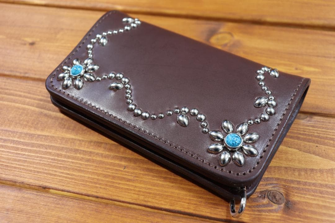 スタッズ ミドルウォレット 革色黒 糸色黒 ハトメ小判カン付き