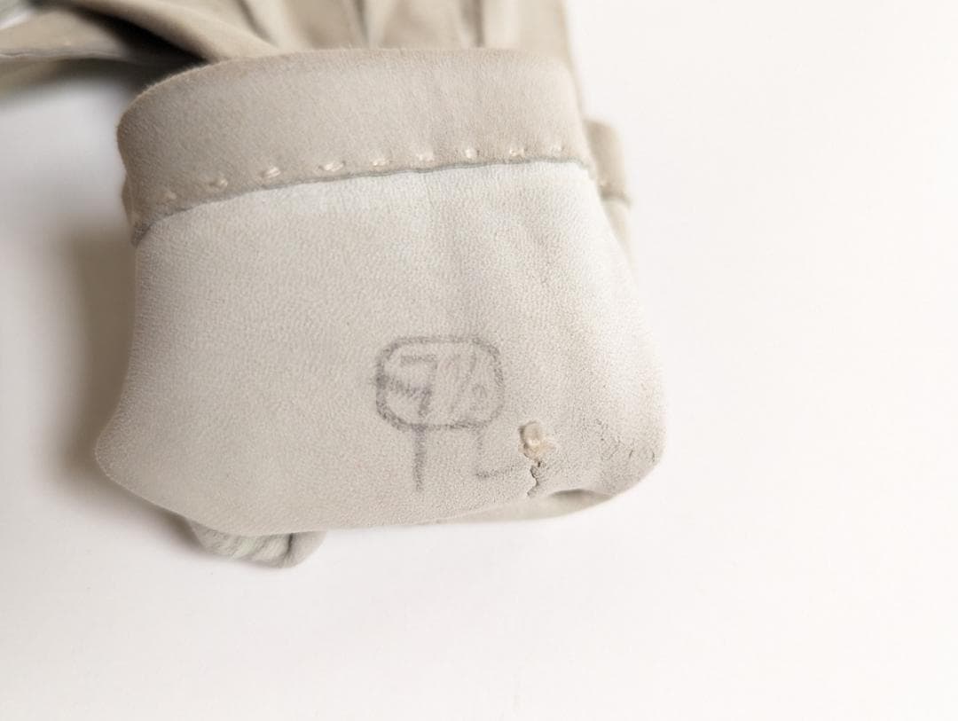 イングリッシュドスキンレザー 革手袋 ヴィンテージ ライトグレー