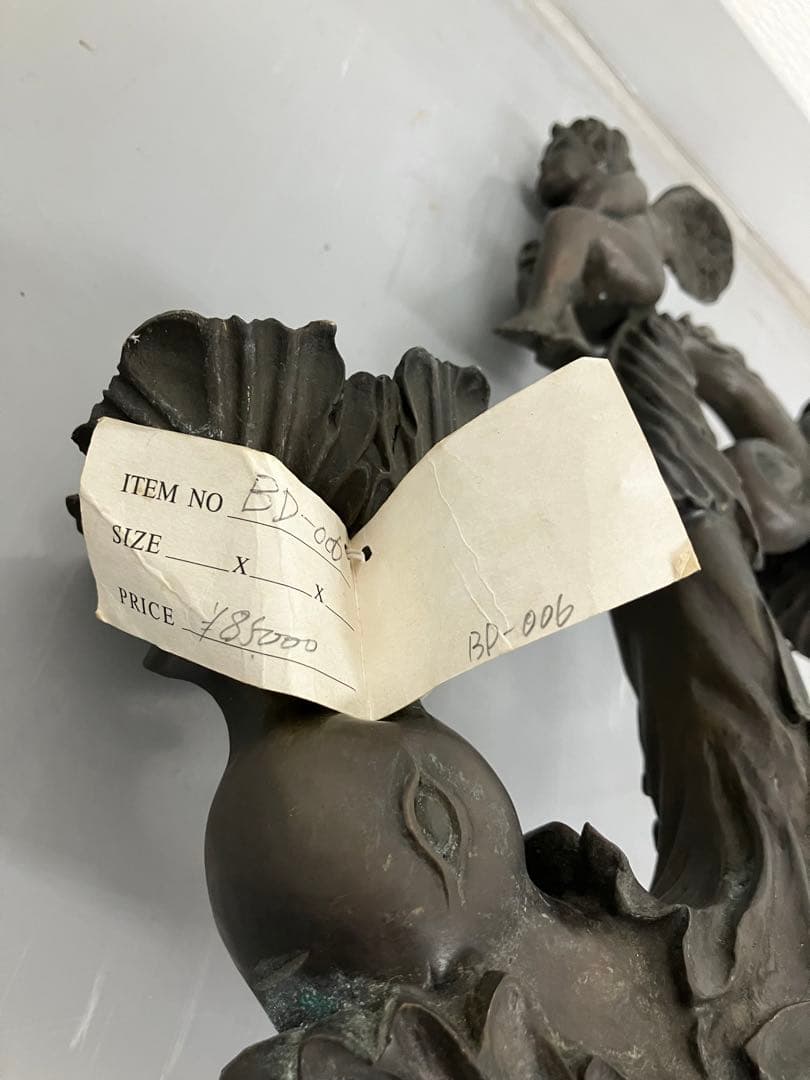 アンティーク壁掛照明器具　海外インテリア　レトロ　　アイアン　お洒落な玄関照明