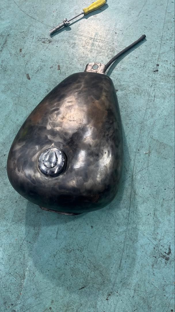 スティード タンク