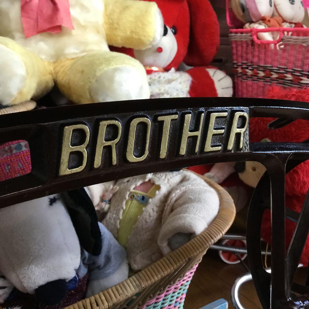 ※アンティーク※BROTHER 足踏みミシン脚のテーブル　アイアン　厚い板