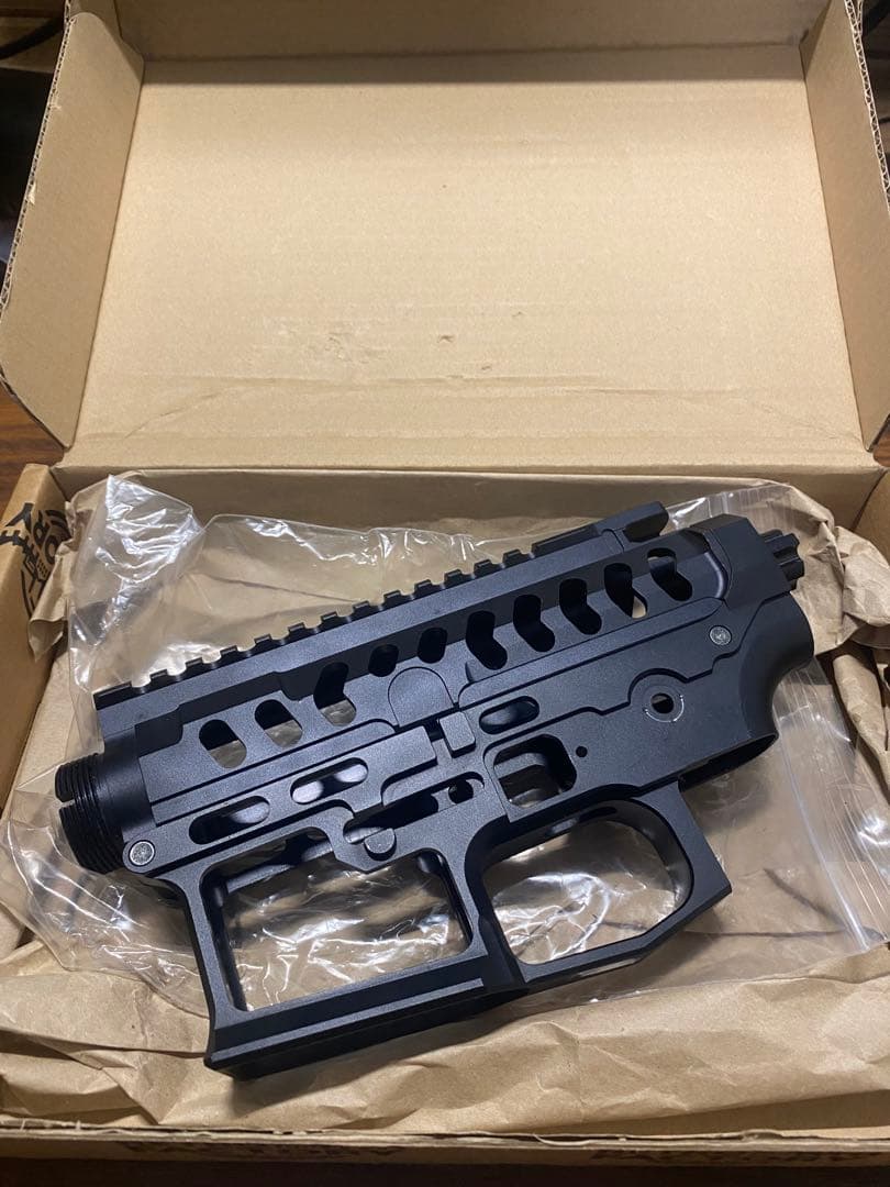 retro arms レシーバー　中古