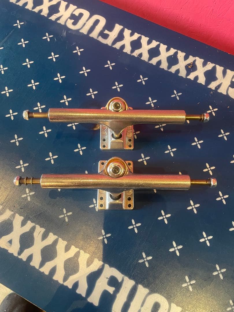 215 Polished スケートボードインディペンデントトラック