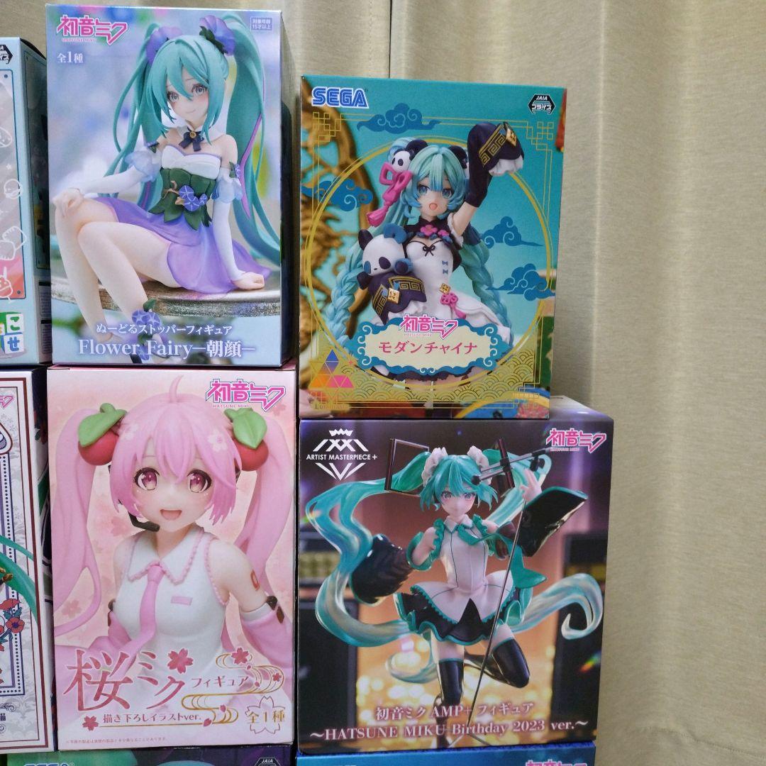 初音ミク　プライズ　フィギュア　　旧作　　11体セット