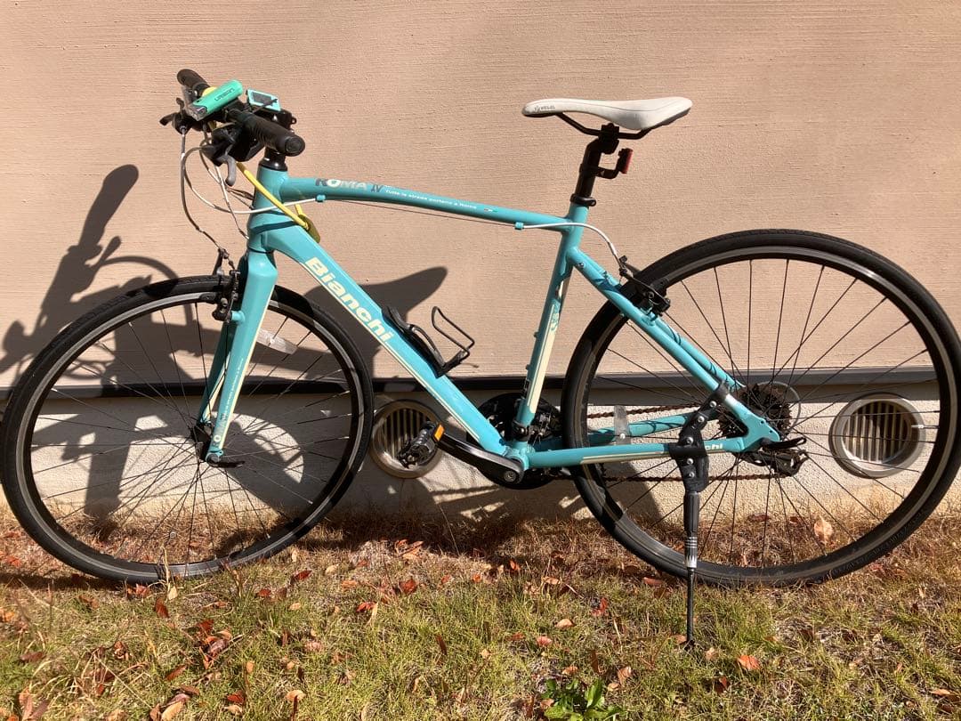 Bianchi クロスバイク 前照灯付き　ローマ4